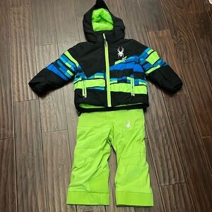 Boys Spyder size 3 ski jacket and matching bibs